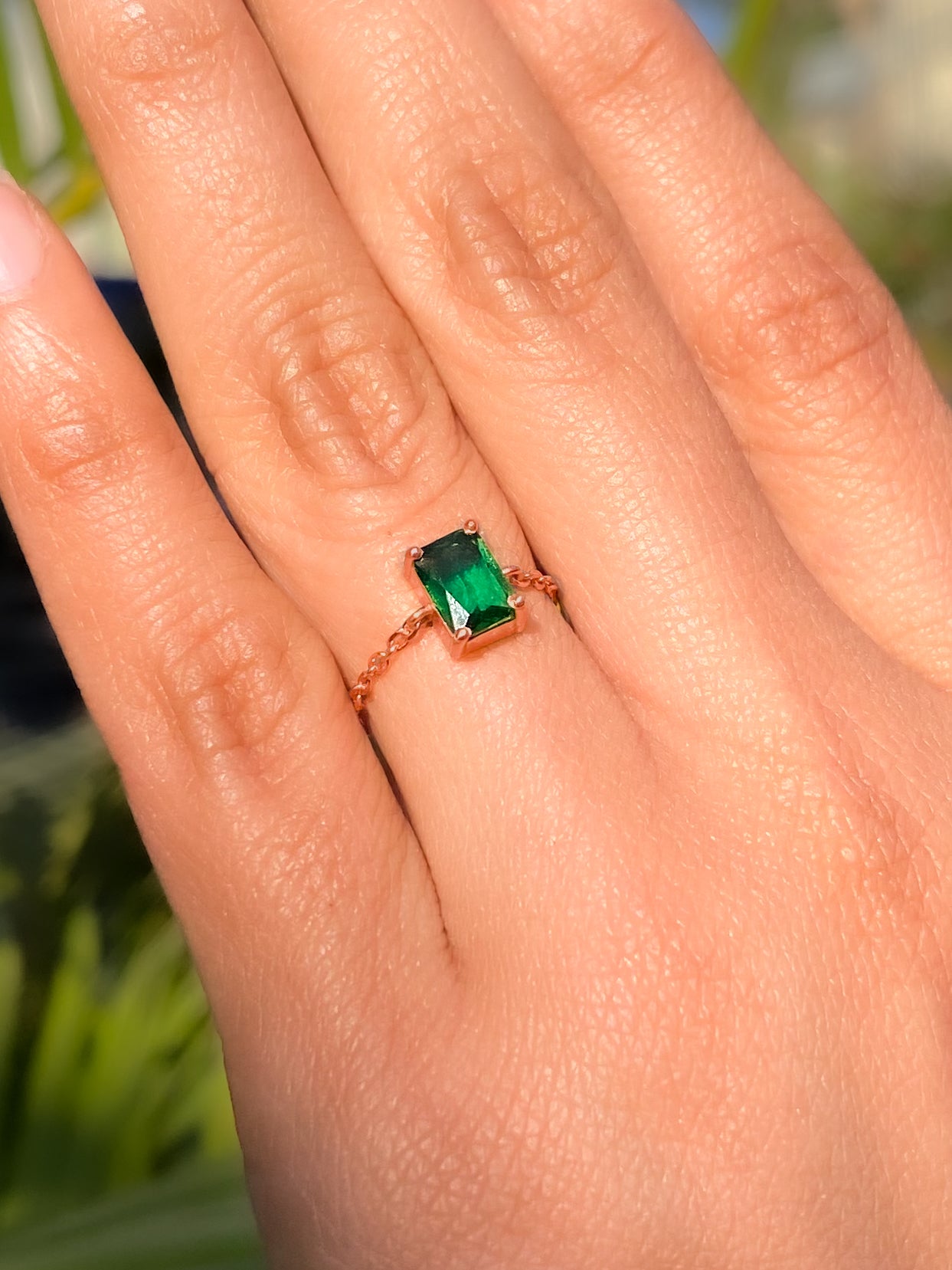 Noor Emerald Cut Chain Ring